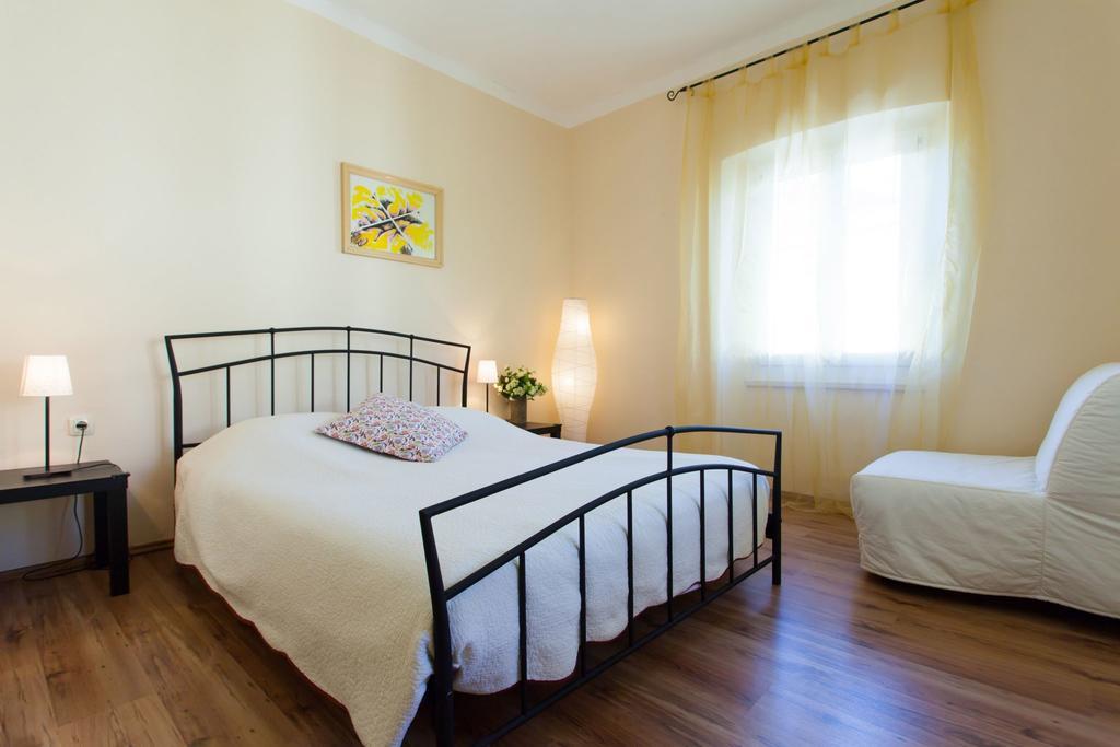 Apartments Garden Motovun Chambre photo